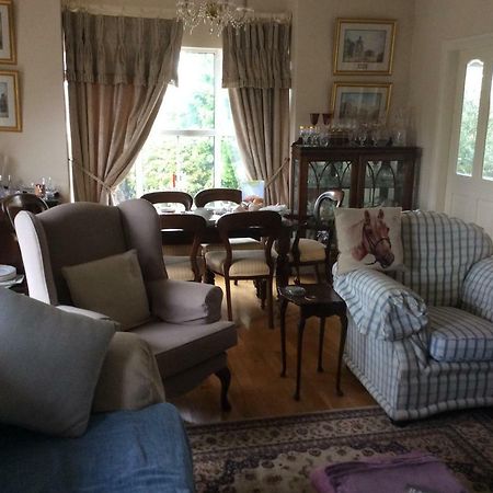 マリンガー Keyfield House Bed & Breakfast エクステリア 写真