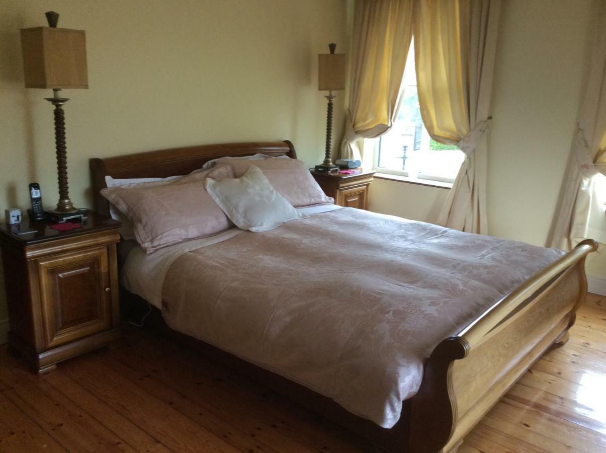 マリンガー Keyfield House Bed & Breakfast エクステリア 写真
